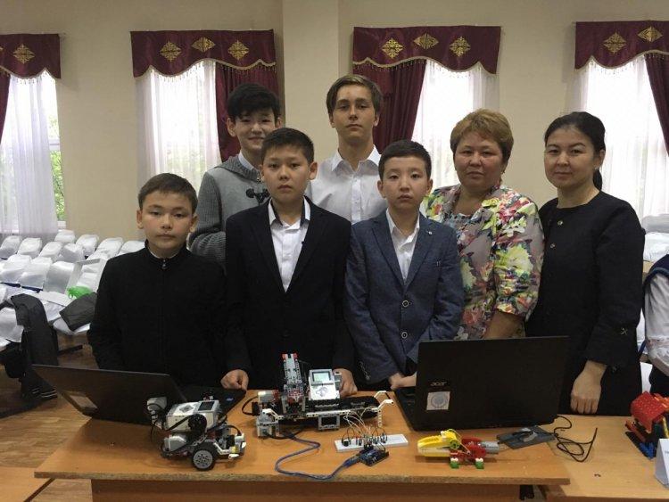 "Ұлы өнертапқышқа алғашқы қадам" робототехника байқауы