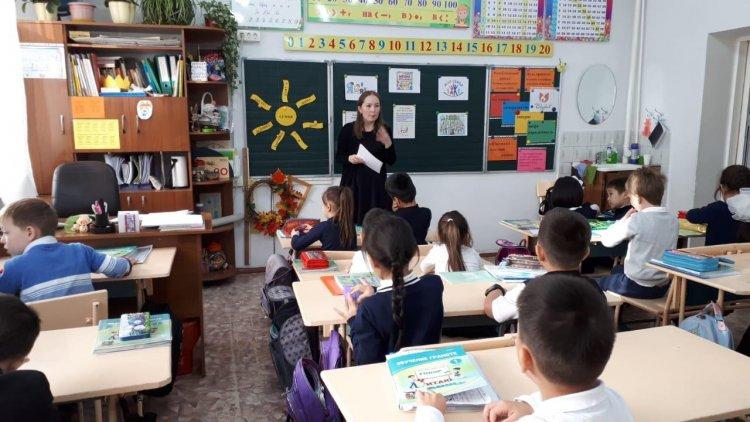 "Отбасы- тәрбие басы, мектеп-тәрбие жаршысы" тәрбие сағат