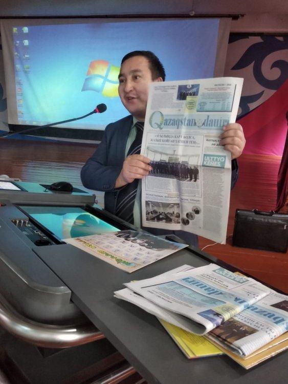 "Мөлдір бұлағы"балалар журналының редакторларымен кездесу