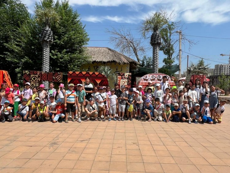 ЗООБАҚҚА САЯХАТ