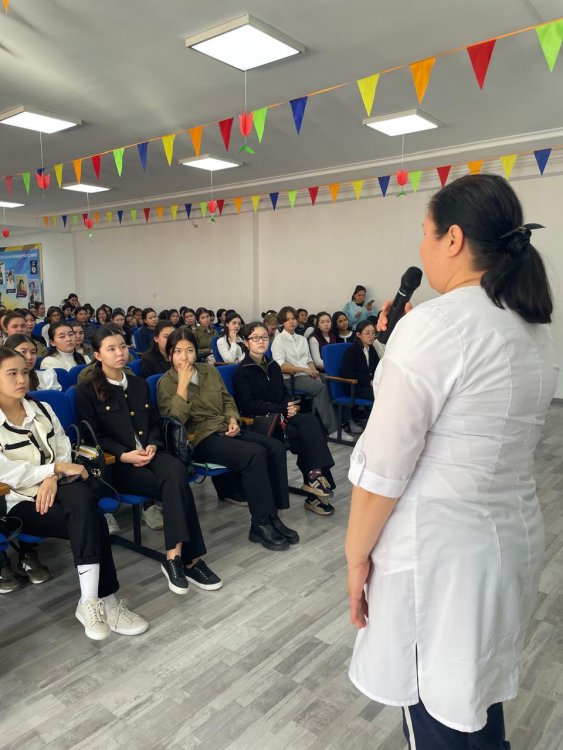 ДӘРІГЕРЛЕРМЕН КЕЗДЕСУ