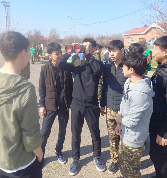 ӘСКЕРИ БӨЛІМГЕ ЭКСКУРСИЯ