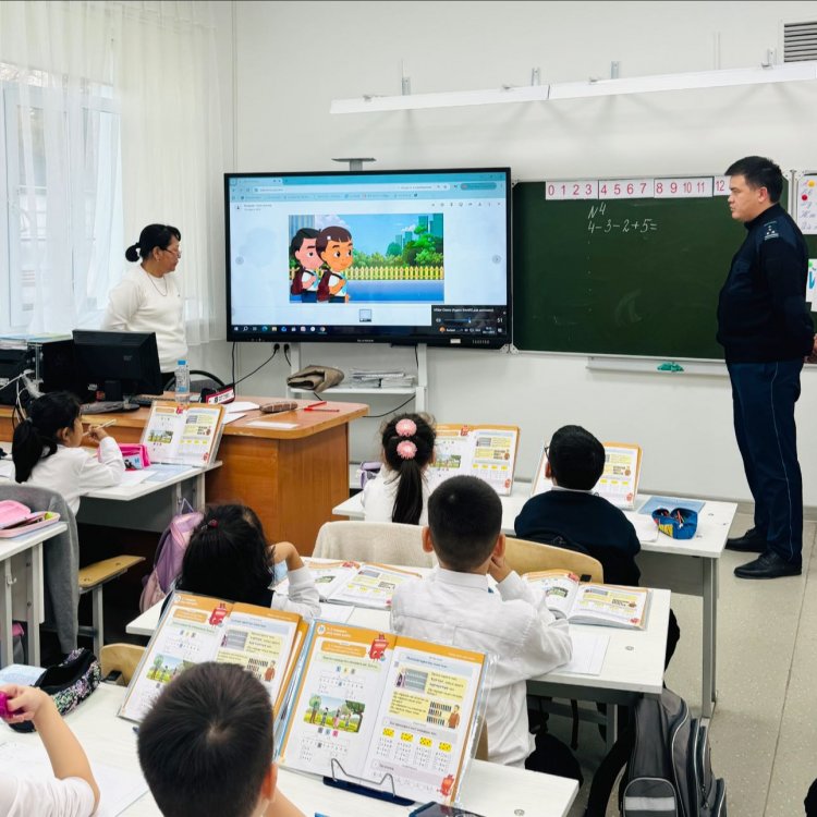 АБАЙЛАҢЫЗ, БАЛАЛАР