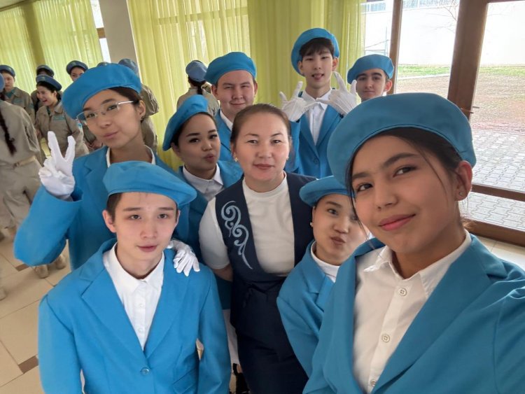 ЕҢ ҮЗДІК РӘМІЗДІК ТОП БАЙҚАУЫ