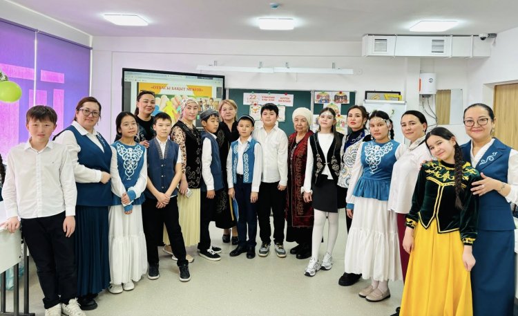 17-НАУРЫЗ “ ШАҢЫРАҚ “  КҮНІНЕ ОРАЙ “ОТБАСЫ-БАҚЫТ МЕКЕНІ” ТАҚЫРЫБЫНДА ТӘРБИЕ САҒАТЫ АТА-АНАЛАРДЫ ПЕДАГОГИКАЛЫҚ ҚОЛДАУ ОРТАЛЫҒЫ