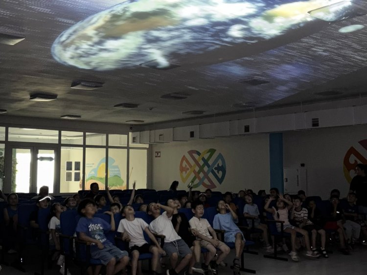 «ЕРТЕГІЛЕР ӘЛЕМІ» – ҚИЯЛҒА ТОЛЫ ҒАЖАЙЫП САЯХАТ!
